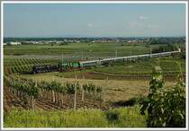 Sdz R 16248 mit 109.13 und 109.109 bei der R�ckfahrt vom Dampfloktreffen in M�rzzuschlag am 11.6.2006 zwischen Pfaffst�tten und Gumpoldskirchen.