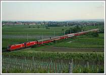 Ein 1X16 Tandem bespannte am 11.6.2006 den IC 630 „Historische Stadt Judenburg . Die Aufnahme entstand zwischen Pfaffst�tten und Gumpoldskirchen.