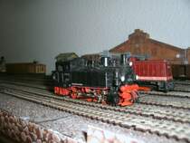 Vom Hersteller Henkel+Fischer stammt die H0e Lok 99 672 die hier ein kurzes Gastspiel auf meiner Anlage gab.