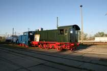 Am 14.04.2007 im Eisenbahn und Technikmuseum Schwerin V23 und V36 beim Rangieren 