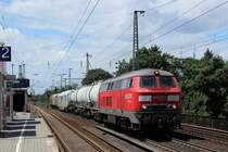 225 018-1 + 225 020-7 mit einem Spritzzug als berfhrungsfahrt nach Opladen bei der Durchfahrt durch Dsseldorf-Oberbilk am 22.06.2012