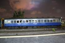 บชส. 447 (บชส. =BTC./Bogie Third Class Carriage, Nippon Sharyo	- Japan, Baujahr 1957, 1991 umgebaut aus BBS. 1-3) am 07.Mai 2012 im Bf. Hua Lamphong.