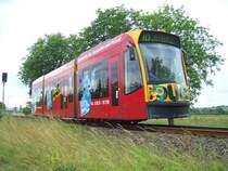 TW 202 hat soeben den Bahnhof Nordhausen-Krimderode verlassen, wo er als Linie 10, seinem Ziel Ilfeld-Neanderklinik noch einige Kilometer entfernt ist. 20.07.05
