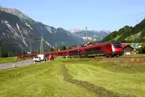 Serie Arlbergbahn : ein RailJet am Bahn�bergang bei Braz, im 3,1% Gef�lle kurz vor Bludenz - 28.6.2012