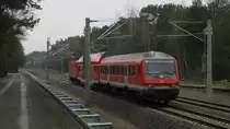Ich mag DB Regio Nordost und ihren immer wieder interessanten 442er Ersatzverkehr. Es war die RB 14, die am 12.04.2012 durchaus f�r alle etwas zu bieten hatte. Gef�hrt von einem einst�ckigen 'Wittenberger-Steuerwagen', gefolgt von einem RE160 Dosto und das ganze geschoben von 143 251 (wenn ich mich recht erinnere) in Bestensee.