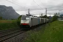 186 251-5, 186 283-8, 139 213-3, 186 287-8 und 185 661-6 ``Paul`` von Lokomotion kommen am 6.5.2012 als Lokzug vom Brenner nach Kufstein, um wieder mit G�terz�gen zum Brenner fahren zu k�nnen. Hier zwischen W�rgl und Kirchbichl im Inntal.
