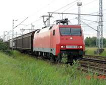 Br 152 136-8 bei der Ausfahrt aus dem Seehafen Rostock. 22.6.06
