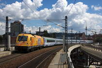 5 370 009  PGE Arena Gdansk  mit dem EC 46  Berlin-Warszawa-Express  von Warszawa Wschodnia nach Berlin Hbf, bei der Einfahrt in den Berliner Hbf. 16.07.2012