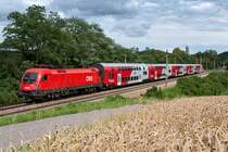 REX 9326 im einzigen Sonnenfenster des Nachmittages. Unter Oberndorf, am 15.07.2012.