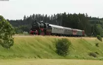 52 7596 mit dem DPE 20994 (Titisee-Donaueschingen) bei H�fingen 24.6.12