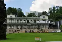 Bahnhof Rolandseck (mit dem  Arp Museum , Bf wird weiterhin f�r die Nahverkehrsz�ge zwischen Koblenz und K�ln genutzt) - 26.06.2012