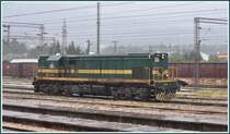 Nach f�nf Wochen Sonnenschein und D�rre endlich ein Tag Regen in Montenegro und etwas Abk�hlung. 644-015 rangiert in Bar. (24.07.2012)