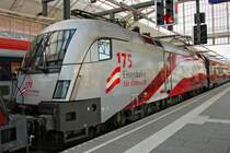 Railjet 1116-249 mit Sonderlackierung 175 Jahre Eisenbahn f�r �sterreich am 20.07.2012 in Salzburg Hbf.
