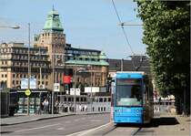 Tw 2 auf der Linie 7 (Djurgardslinie) in der Strandv�gen. 27.7.12