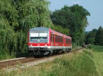 628/928 629 der S�dostbayernbahn ist am 27.Juli 2012 als S(A) nach Altom�nster bei Bachern unterwegs.