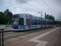 Wagen Nr. 680 der Rostocker Stra�enbahn AG fuhr auch an der Haltestelle Stadthalle vorbei. (10.07.2012)