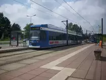 Stra�enbahn 663 fuhr die Haltestelle Stadthalle am 10.07.2012 an.