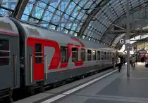 WLABm 522070-30329-5 der russischen Eisenbahn RZD, eingereiht in den D 1249 nach Saratov am 04.08.2012 in Berlin Hbf.