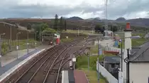 Schottland, Dalwhinni (Blick Ri Inverness). Man sieht den Bahnhofsteil Ri Norden, s�dlich sind nur die 2 Streckengleise. 