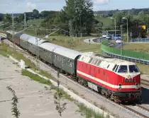 Statt 118 770-7 fuhr 119 158-4 den Sonderzug von Berlin-Sch�neweide nach Warnem�nde hier bei der Durchfahrt in Warnem�nde Werft.11.08.2012