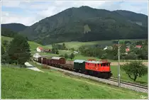 1245.518 f�hrt mit dem �GEG Fotozug SGAG 17243 von Kirchdorf an der Krems nach Selzthal.  
Sch�n 8_2012