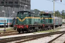 643-015 mit einer Schwestermaschine am 15.August 2012 im Bf. Ljubljana.

