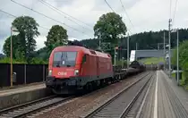1016 017 rollte am 07.07.12 mit einem gemischten G�terzug durch Salzburg-Kasern Richtung Gnigl.
