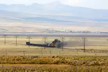 Danke f�r Eure Kommentare !!! Noch ein paar  dampfende/rauchende  Dieselloks : FCCA 1001 ( GE C30-7 ) bei Junin auf dem Weg nach Cerro de Pasco - 10/09/2012