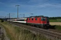 Re 4/4 II 11151 zieht am 16.7.12 den IC 281 von B�lach Richtung Niederglatt.