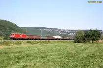 185 293-8 mit einem gemischten G�terzug bei Wernfeld (15.08.2012)
