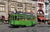  Dante Schuggi , so wird der Be 4/4 mit der Betriebsnummer 450 genannt. Im Jahre 2015 wird die alte Dame 100 Jahre alt. Hier sehen wir sie am Barf�sserplatz. Die Aufnahme stammt vom 15.08.2012.