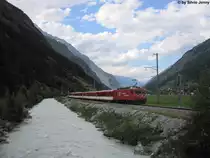 HGe 4/4'' 1 ''Matterhorn'' am 2.8.2012 oberhalb T�sch am Schluss des Regio 262 nach Brig. Bei der MGB fahren �ltere Pendelz�ge ausserhalb des Furka-Tunnels jeweils ohne Zugschlussbeleuchtung.
