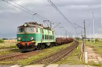 ET22 656 bei der durchfahrt durch Strzebielewo Pyrzyckie (09.08.12)
