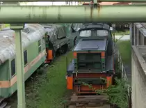 Sterbende RAGodile
Im RBH BW Gladbeck West geht eine weitere �ra zu Ende. Mit Stilllegung der Zechen sterben auch die letzten  echten  Zechenloks. Hier RBH 014 (Henschel E 1200) - im Hintergrund RBH 002.