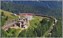 BerninaExpress 960 f�hrt in Alp Gr�m ein. (11.08.2012)
