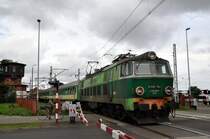 ET22 753 mit dem IRE  Barbakan  nach Katowice bei der Ausfahrt aus Świnoujście (10.08.12)