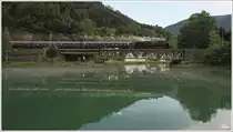 638.1301 f�hrt mit IGE Sdz 17204 von Selzthal durch das Ges�use und den Graben nach Linz. 
Reichraming 23.8.2012

