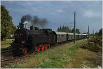 N�chster Progammpunkt der IGE-Eisenbahn-Romantik-Rundfahrt war der Besuch der Steyrtalbahn. Standesgem�s auch die Anreise dorthin, mit der 77.28 mit Sdz 17237 von Linz Hbf nach Steyr.
Bf Ernsthofen 4.8.2012