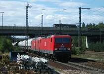 MEG 601 und eine MEG 156er ziehen am 29.August 2012 den MEG-Zementzug durch Feucht Richtung Neumarkt.