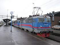 2 Rc 4 1173 + 1175 im Bhf.Boden kurz vor ihrer weiter in den Norden am 31.8.12