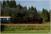 638.1301 f�hrt mit IGE Sdz 17204 von Selzthal durch das Ges�use und den Graben nach Linz. 
Frauenberg 23.8.2012 

