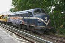31.8.2012 Bernau bei Berlin. NOHAB MY 1147 mit Bauzug/Kran im S-Bahnhof. In der Nacht beginnen die Bauarbeiten an der  ewigen LA-Stelle , den Br�cken nahe Hp Friedenstal.