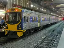 ADC Class 851 am 10.4.2012 im Bahnhof Britomat in Auckland auf dem Einsatz auf der Eastern Line von Auckland nach Pukekohe. Die Zeit dieser DMUs (diesel multiple unit) sind allerdings gez�hlt, da sie nach der Elektrifizierung des Nahverkehrs Aucklands als erstens Z-gestellt werden sollen.