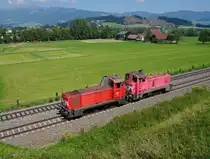 2067 045 und 2067 042 waren am 19.08. 2012 als  Lange Lok  auf der Kronprinz-Rudolfsbahn in Richtung Knittelfeld unterwegs, und wurden von mir in Ugendorf mit Blick auf die Seckauer Alpen fotografiert.

Sch�nes Wochenende!