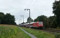 145 071-7 fuhr am 01.09.2012 mit einem Autozug von Osnabr�ck nach Emden, hier in Eisinghausen.