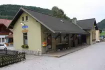 Aufnahmsgeb�ude des Bf. Frankenfels am 25.August 2012. 

