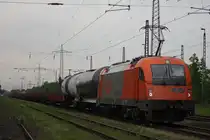 1216 902 am 21.5.12 mit einem gemischten G�terzug in Ratingen-Lintorf.