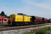 Als ich diese V100 im Jahr 2001 im Kosovo noch als 202 658-1 fotografierte, dachte ich nicht, dass sie mich bis nachhause verfolgt. Doch am 24.06.12 kam es zu dieser Begegnung am Rand des ehem. G�terbahnhofs in Memmingen: V180.13 der SGL alias 203 158-1.