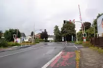 D�lken, Bahn�bergang B�rgermeister-Vo�-Allee am 26.8.2012 bei regnerischem Wetter abgelichtet.