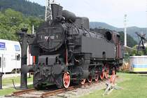 �BB 95.112, aufgestellt als Denkmal, beim Bf. Payerbach-Reichenau am 02.Sept. 2012.